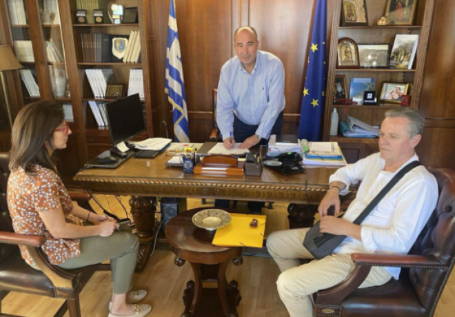 Υπογραφή σύμβασης για την ανόρυξη γεώτρησης στην περιοχή Καμαρίου